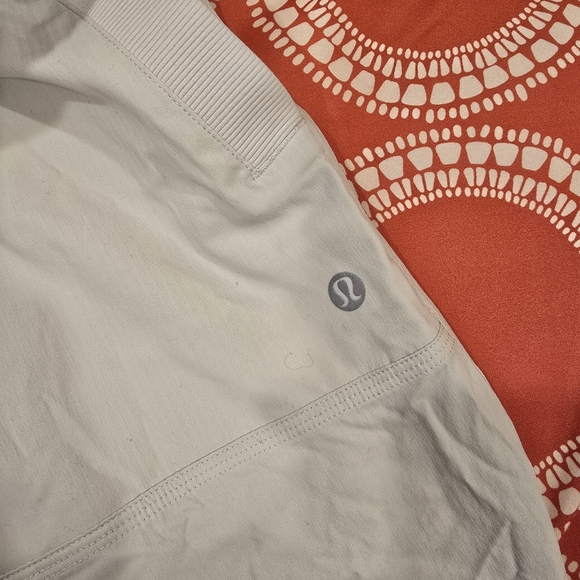 Lululemon Relaxed Mid-Rise 32" Dance Studio Pant  in Bone - Picture 3 of 4